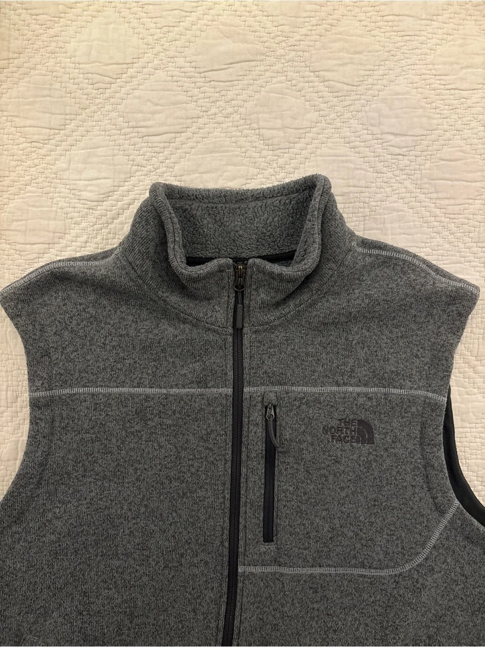 The North Face Gordon Lyons Vest Mens 2XL Full Zip Sherpa Lined Fleece Knit Gray